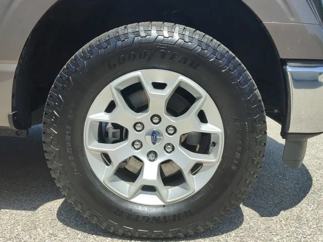 Certified Used 2023 Gray Ford XLT image 41