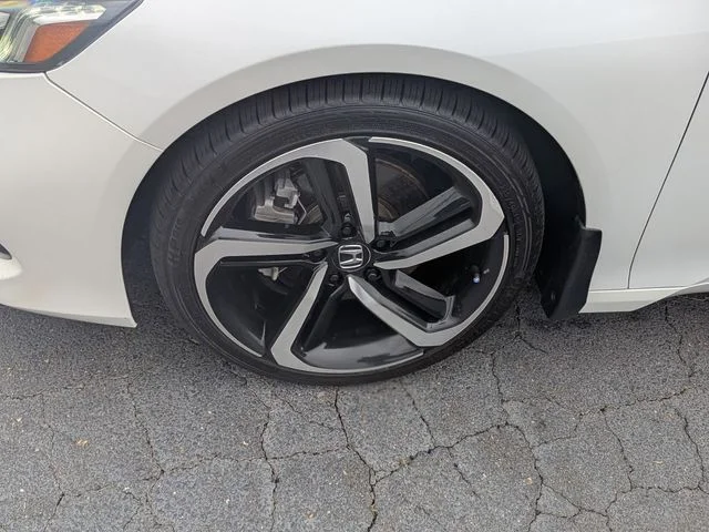 Used 2022  Honda Sport image 10