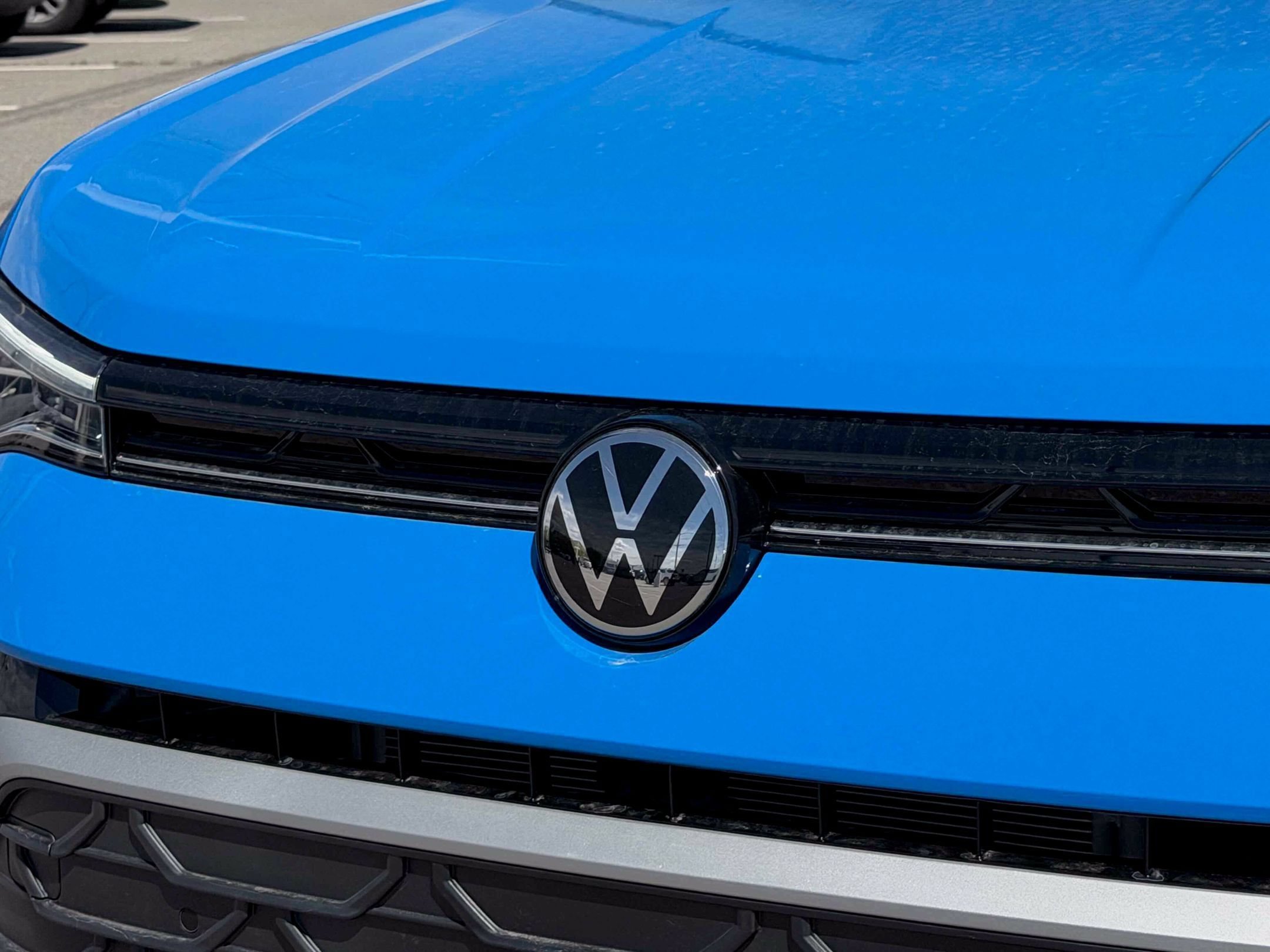 New 2026 Blue Volkswagen SE image 12