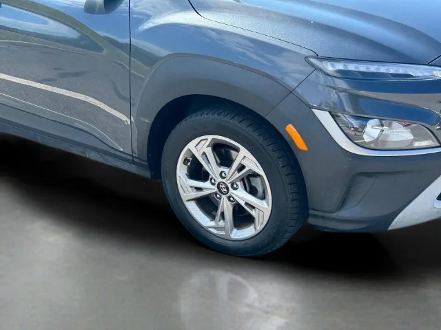 Used 2022 Gray Hyundai SEL image 11
