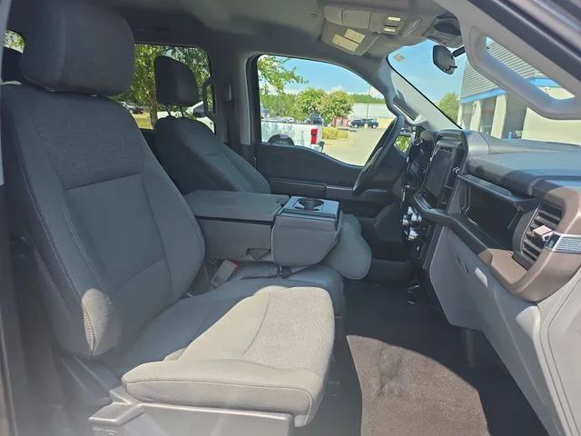 Used 2025 Gray Ford XLT image 11