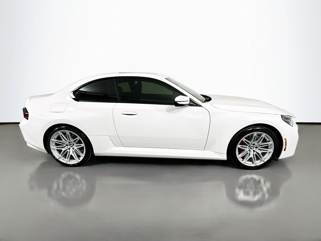 Certified Used 2025 Alpine White BMW Base image 4