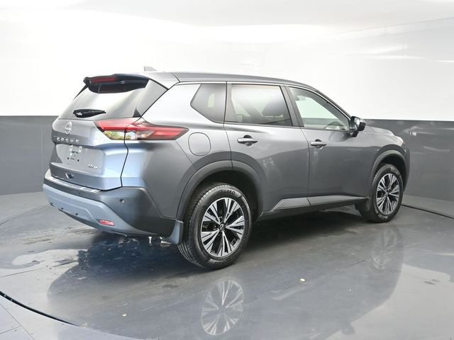 Used 2023 Gray Nissan SV image 7