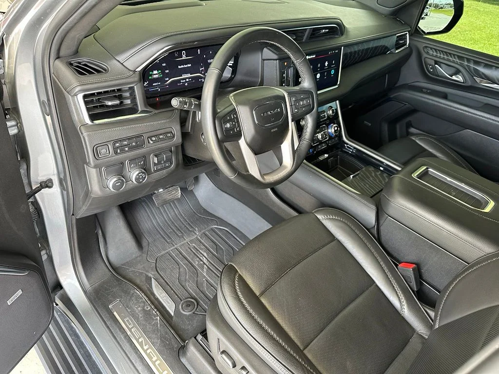 Used 2023 Silver GMC Denali image 14