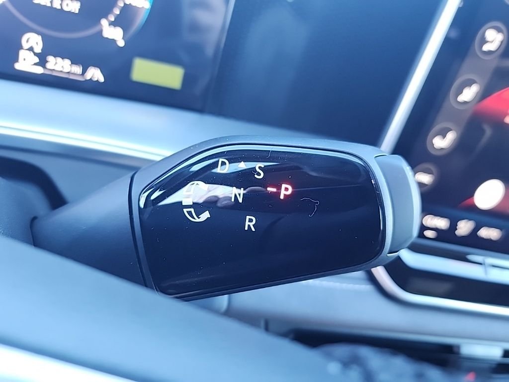 2026 Volkswagen Tiguan SE R-LINE BLACK - Photo 21