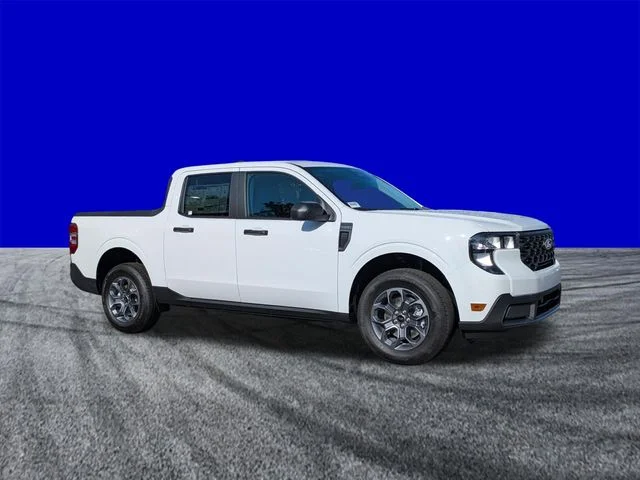 New 2026 Oxford White Ford XLT image 2