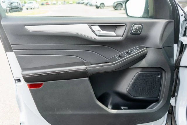 Used 2025 Gray Ford Platinum image 16