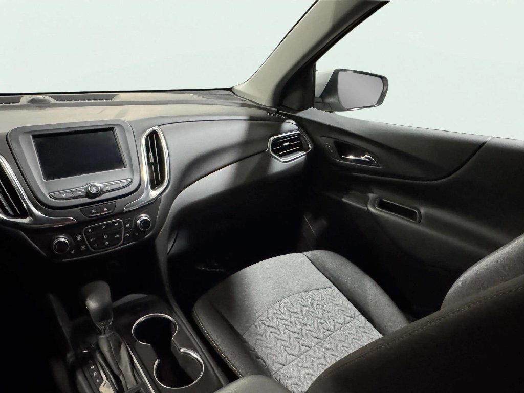 Used 2022 Silver Chevrolet LT image 11