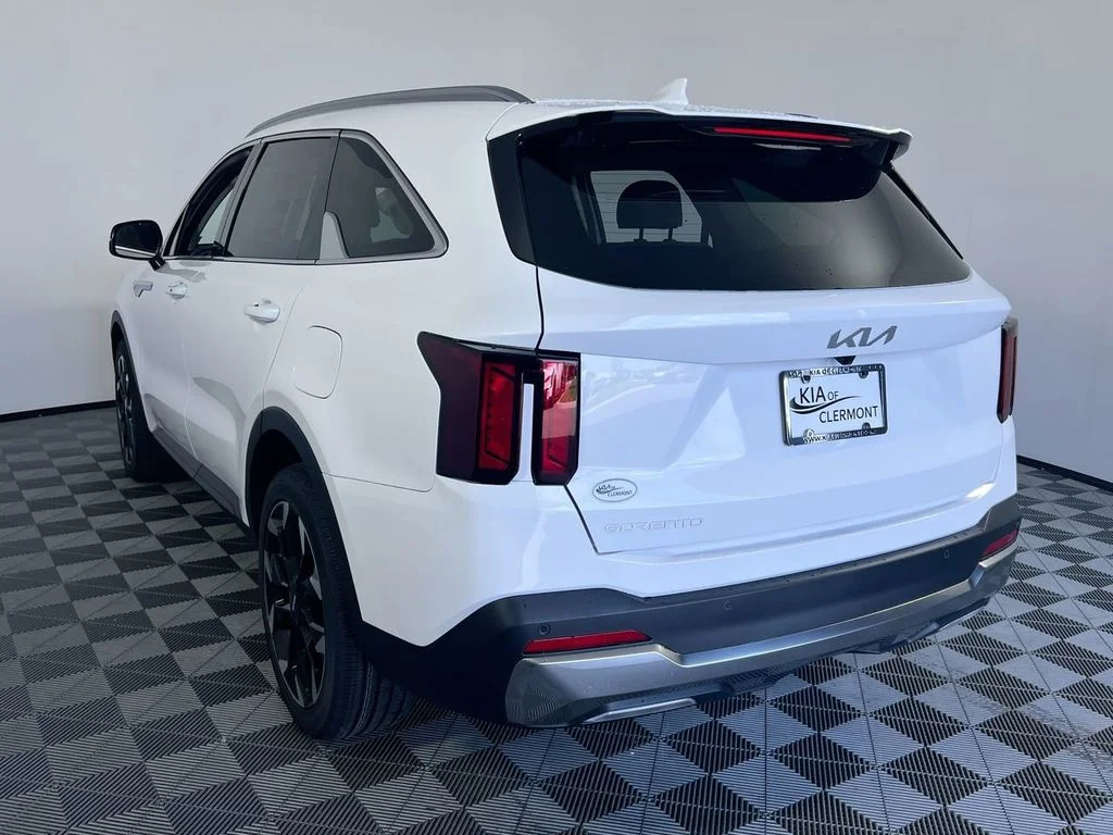 2026 Kia Sorento EX - Photo 7