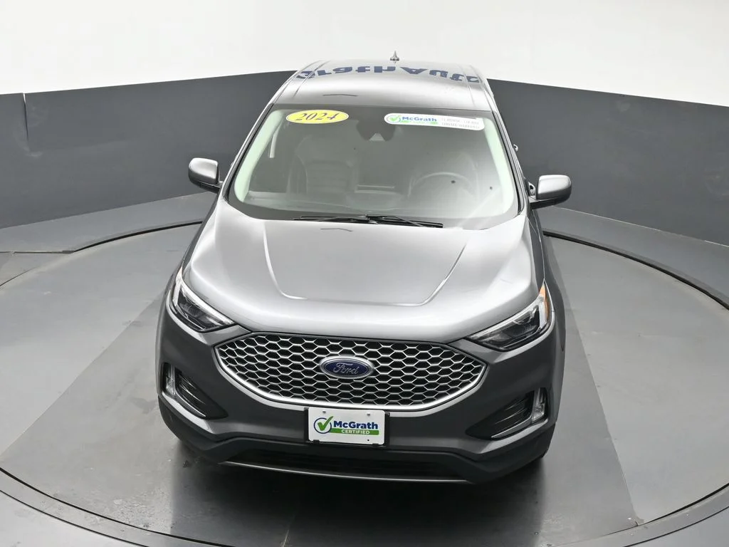 Used 2024 Gray Ford SEL image 27