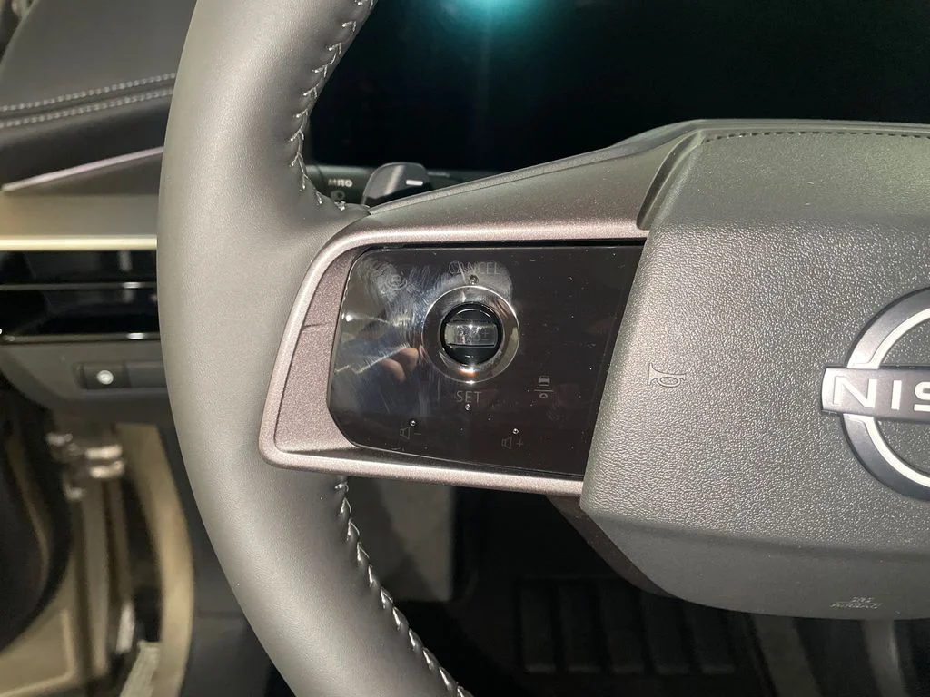 Used 2026 Champagne Silver Metallic Nissan SL image 20