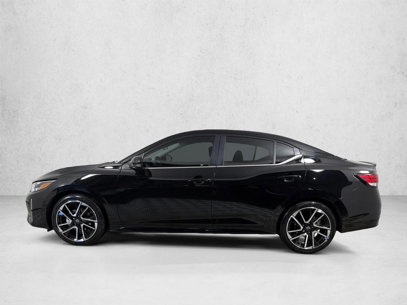 Used 2025 Super Black Nissan SR image 6