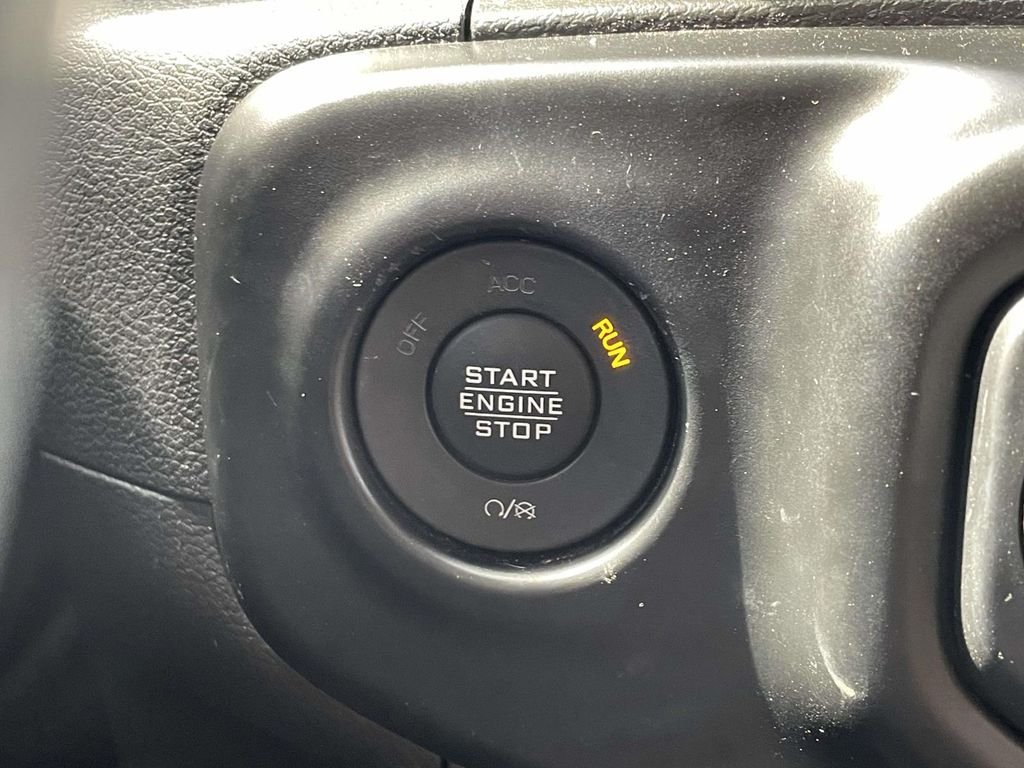 Used 2022 Black Jeep Unlimited Sahara image 24