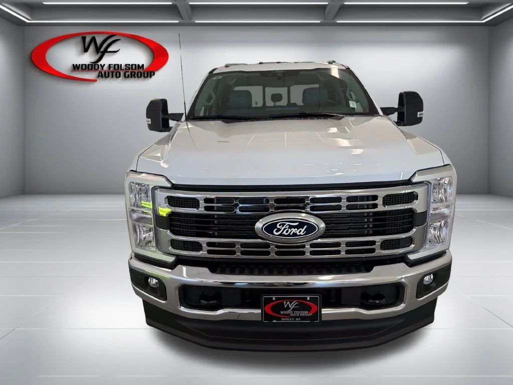 New 2027 Oxford White Ford F-350® XL image 2
