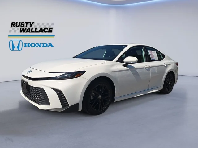 2025 Toyota Camry Hybrid SE
