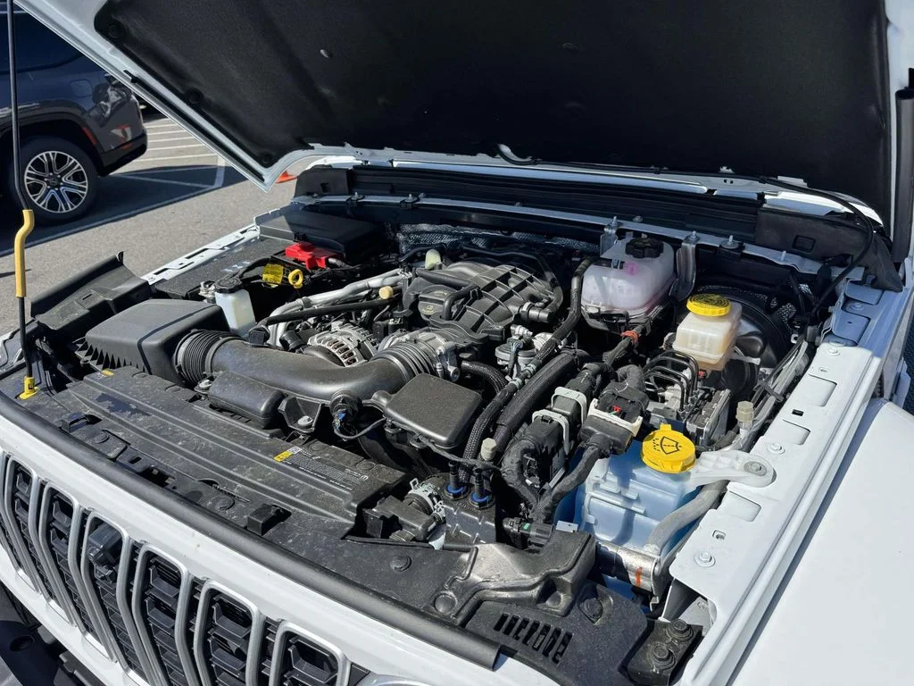 2025 Jeep Wrangler 4-Door Sahara - Photo 26