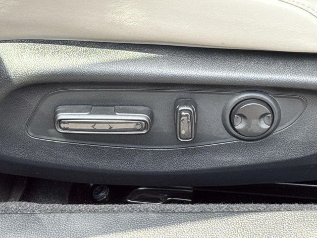 Used 2024 Red Honda Touring image 28