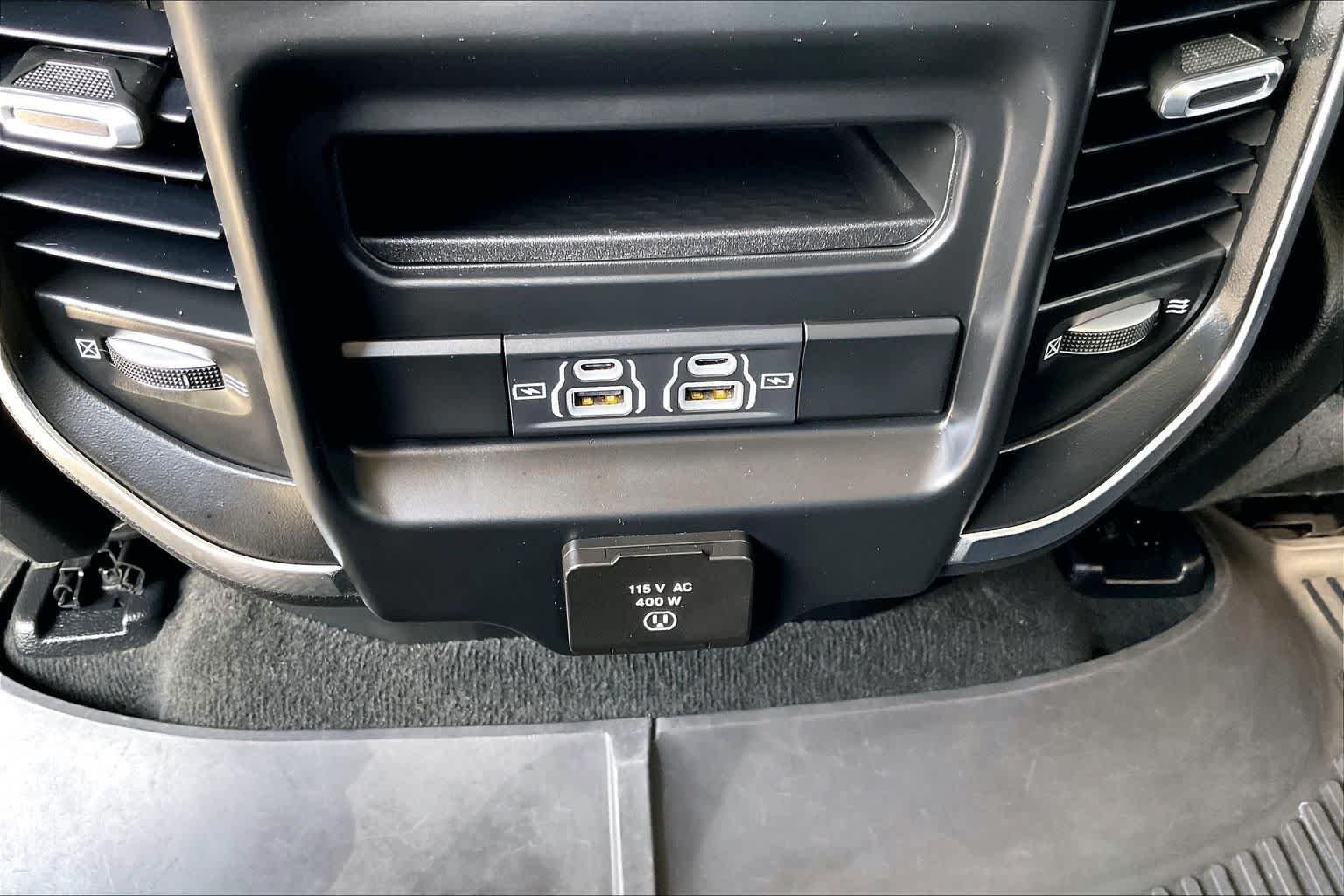 Used 2022 Granite Crystal Metallic Clearcoat Ram Laramie image 32