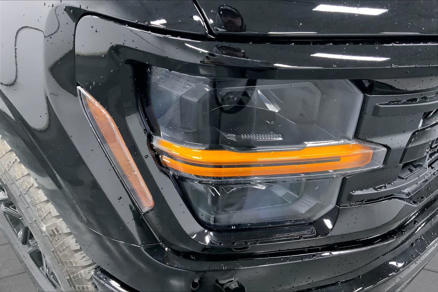 New 2026 Agate Black Metallic Ford XLT image 13