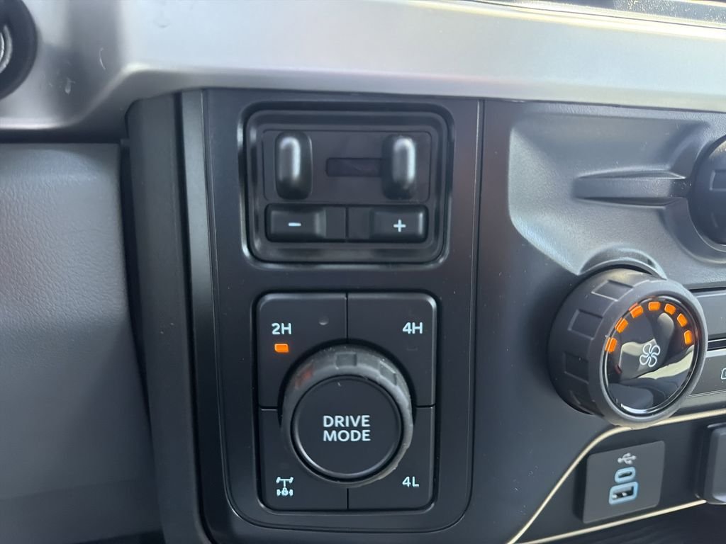 2025 Ford F-250 Super Duty XL - Photo 31