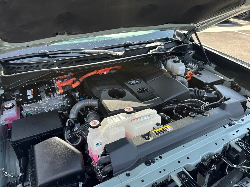 Used 2024 Green Toyota Limited image 31