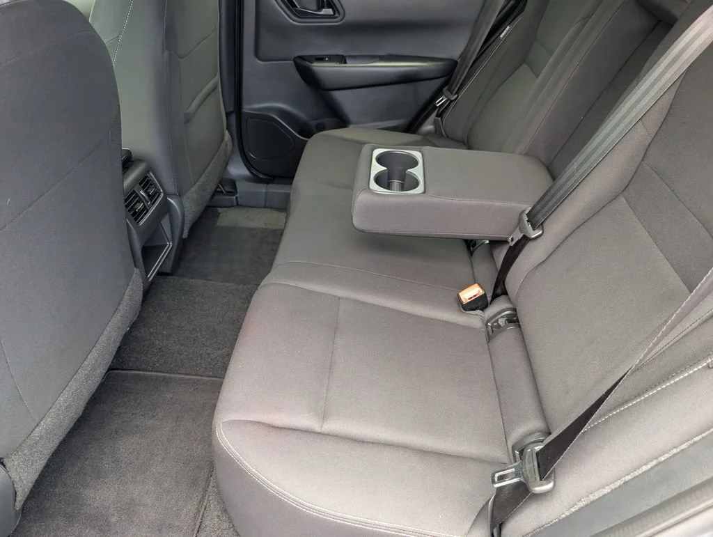 Used 2025 Grey Nissan S image 10