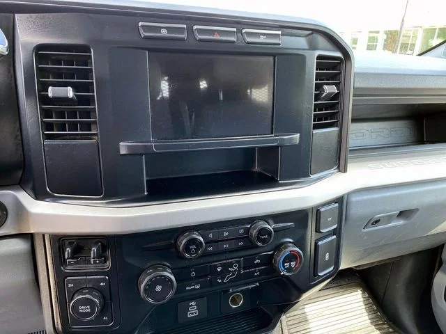 Used 2023 Oxford White Ford XL image 12