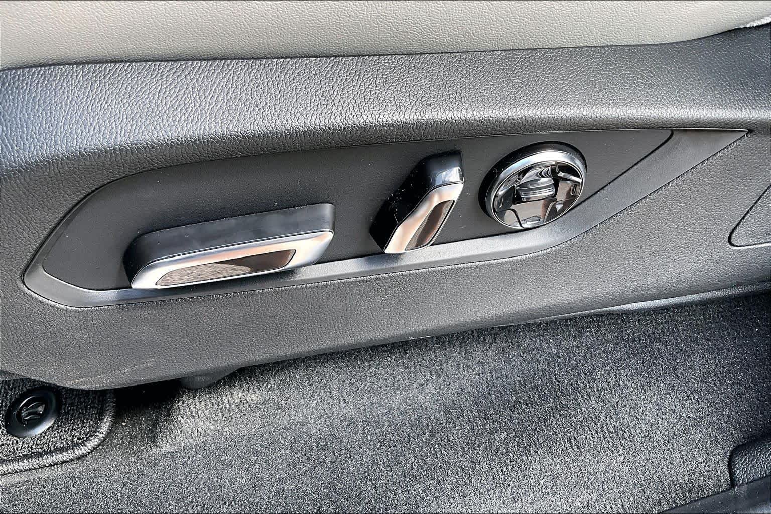 New 2026 Solar Silver Metallic Acura w/Advance Package image 20