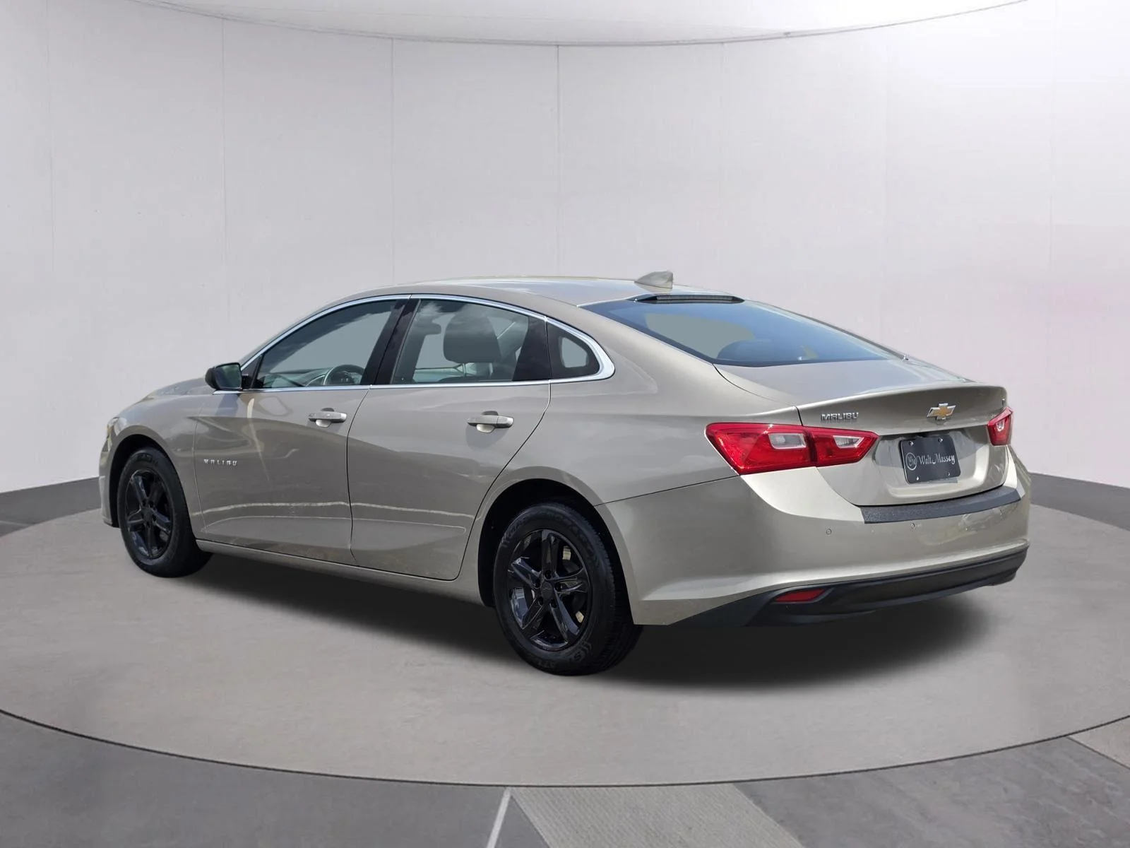 Used 2024 Mineral Gray Metallic Chevrolet LT image 9