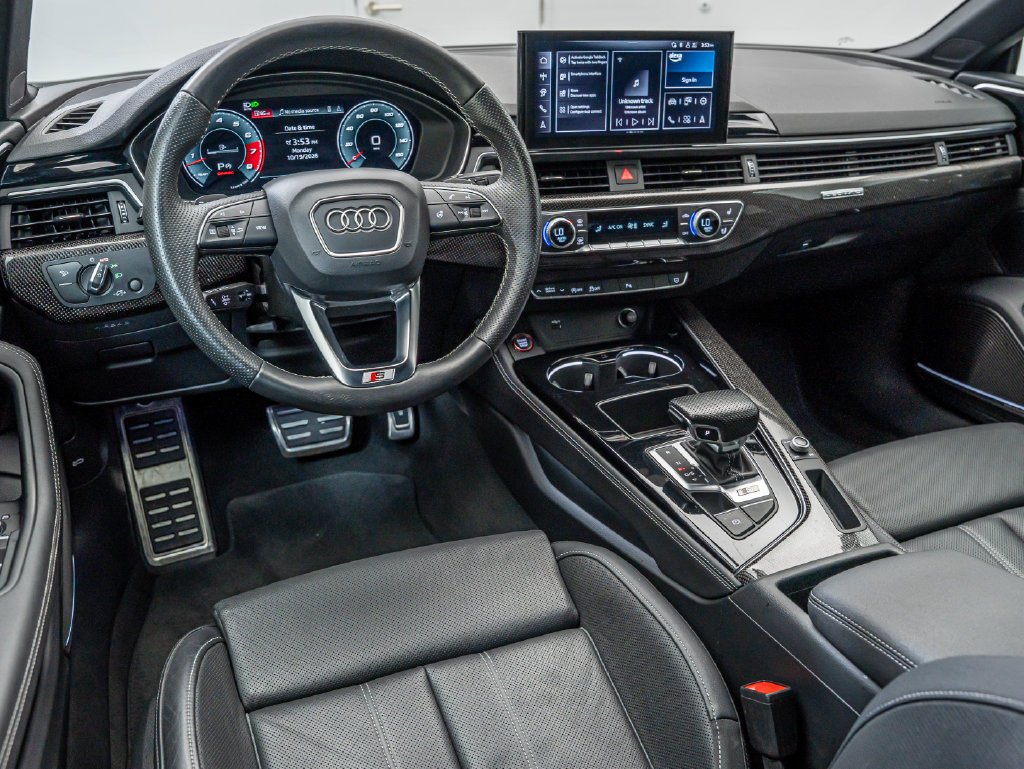 Used 2024 Mythos Black Metallic Audi Premium Plus image 4