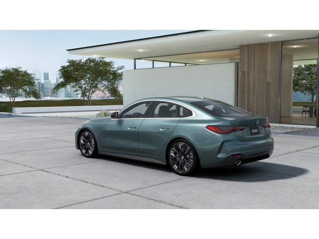 New 2026 Cape York Green Metallic BMW 430i xDrive image 2