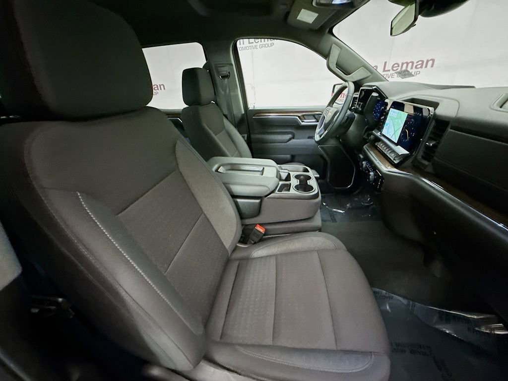 2025 Chevrolet Silverado 1500 LT - Photo 31