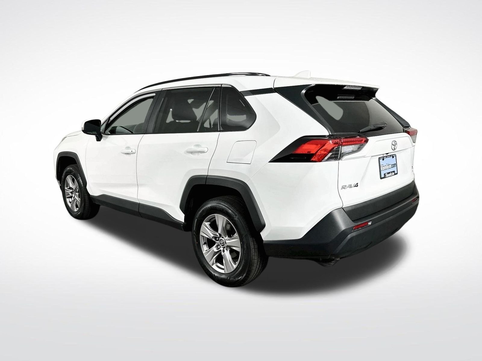 Used 2023 Ice Toyota XLE image 6