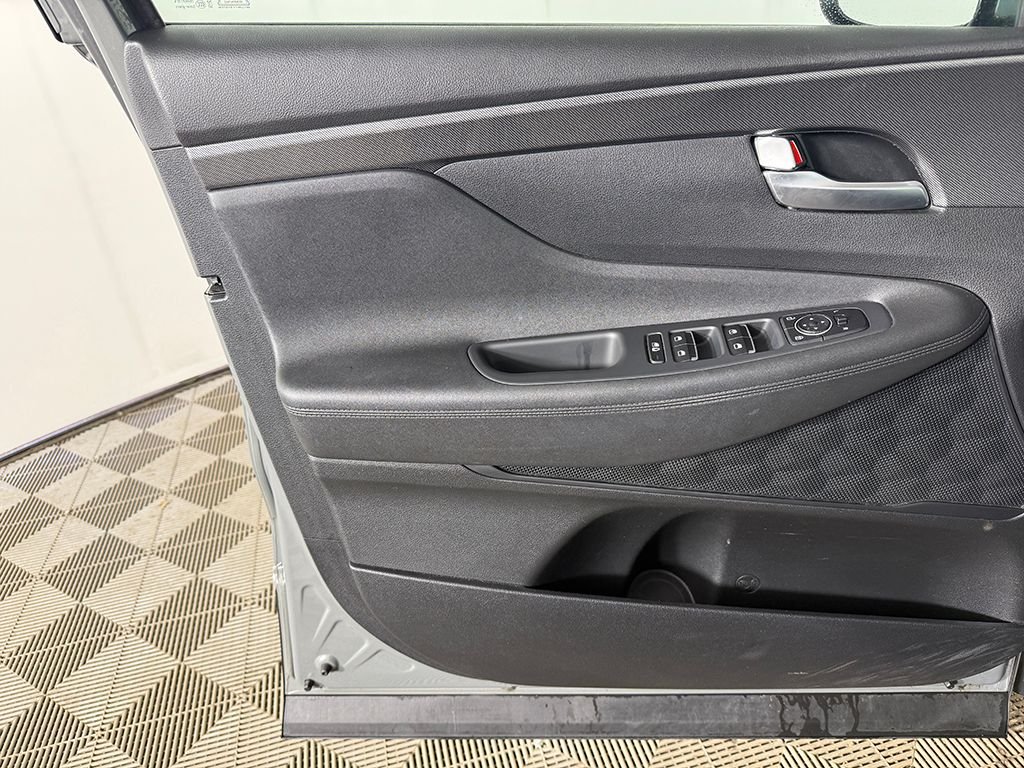 Certified Used 2023 Gray Hyundai SE image 19