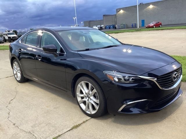 Used 2017  Mazda Touring image 8
