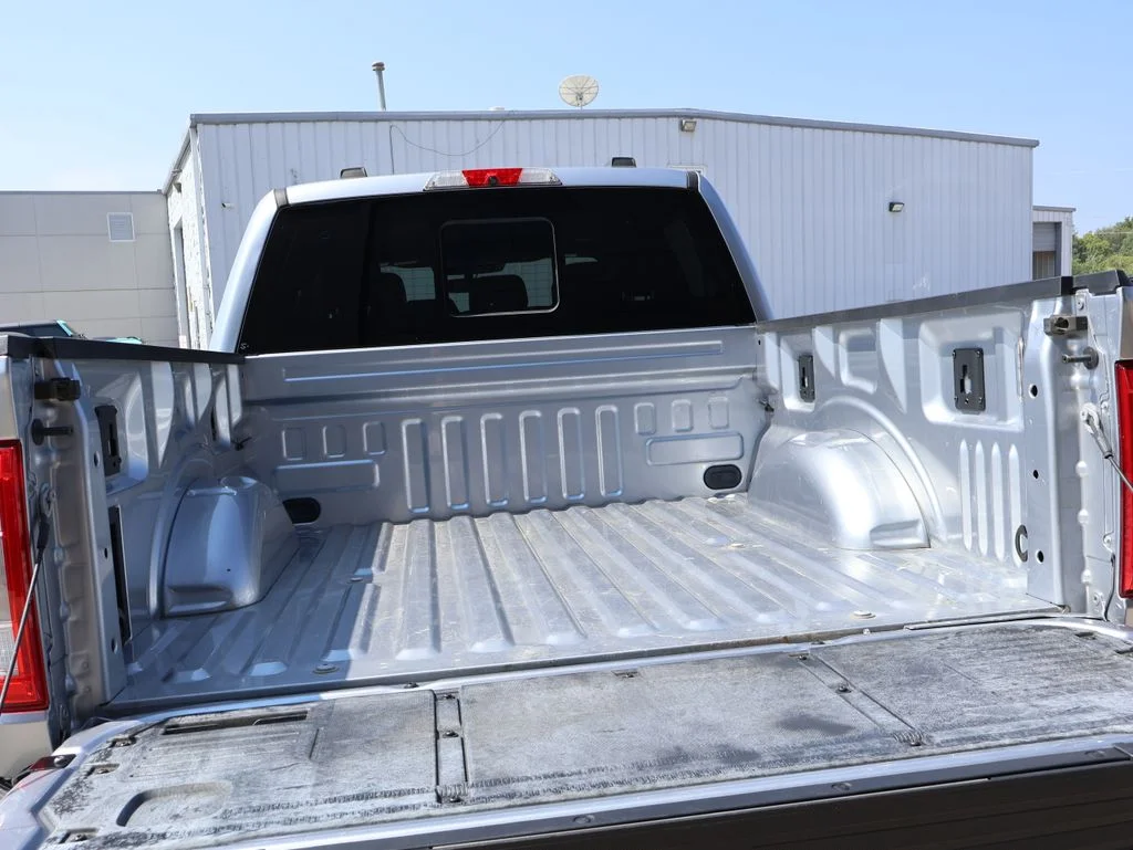 Used 2022 Silver Ford Lariat image 14