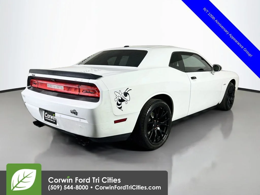 Used 2014 Bright White Clearcoat Dodge R/T image 15