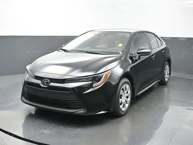 2026 Toyota Corolla LE CVT's photo