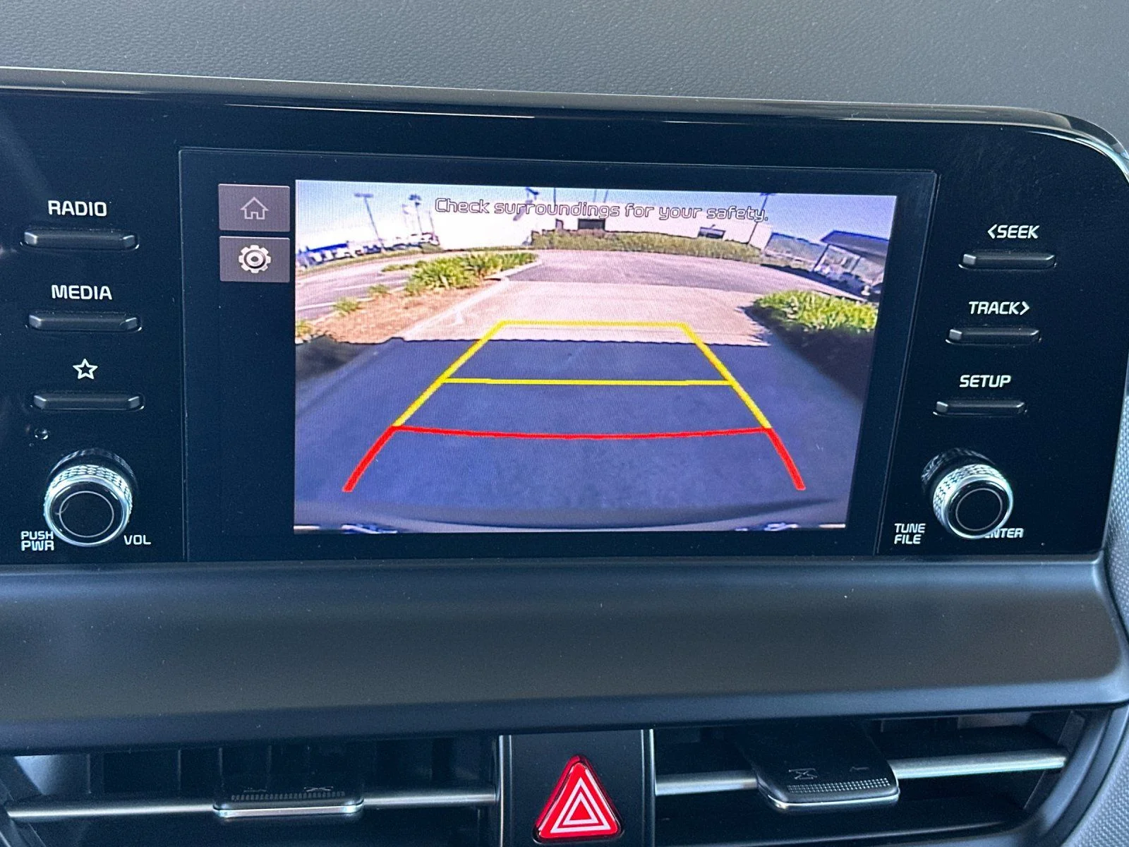 2025 Kia Seltos LX - Photo 18