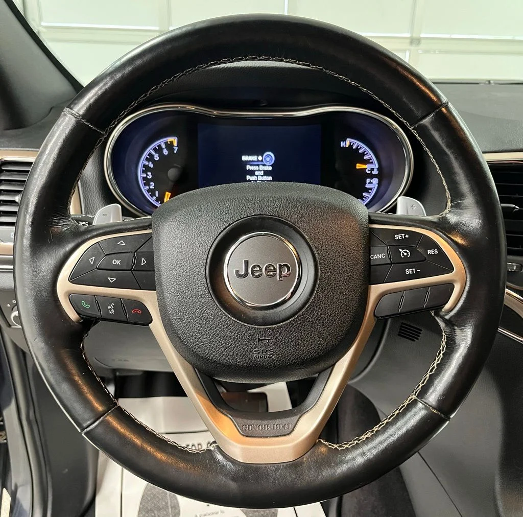 Used 2016 Gray Jeep Limited image 26