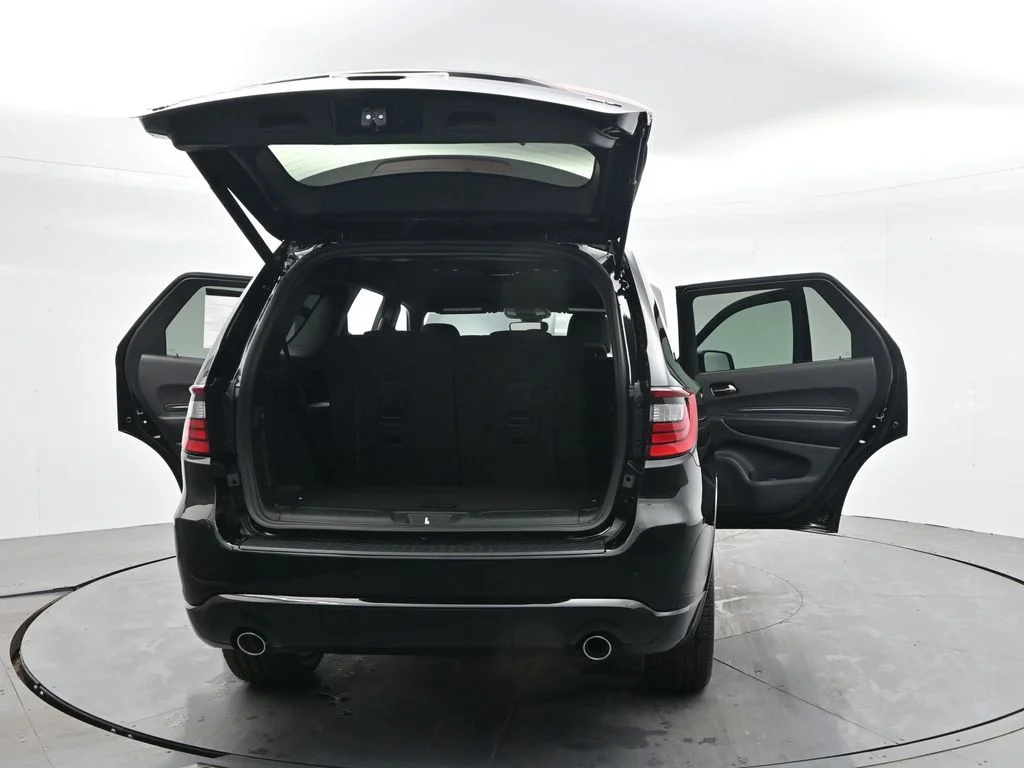 New 2026 Diamond Black Clear-Coat Exterior Paint Dodge GT image 47