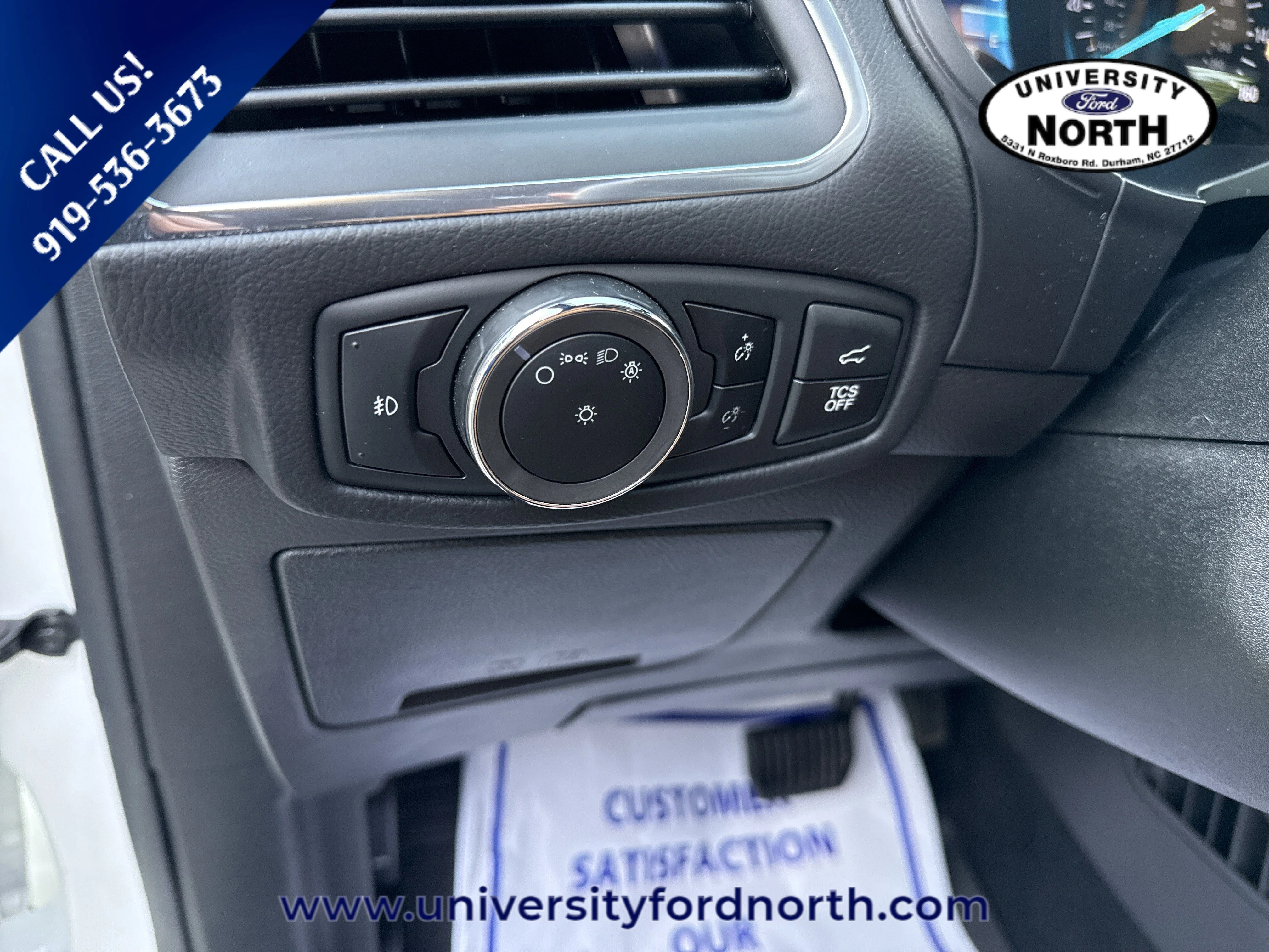 Used 2024 Star White Metallic Tri-Coat Ford Titanium image 17