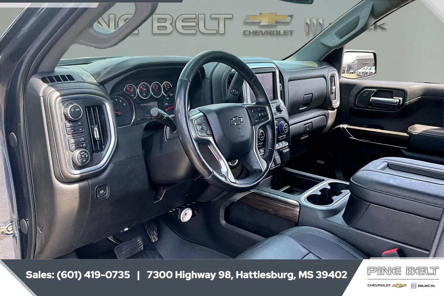 Used 2022 Shadow Gray Metallic Chevrolet RST image 13