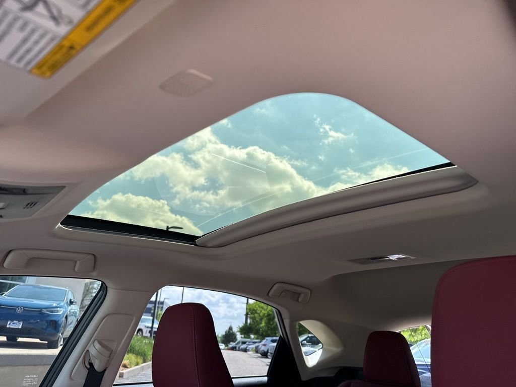 Used 2020 White Pearl Lexus 300 Base image 22