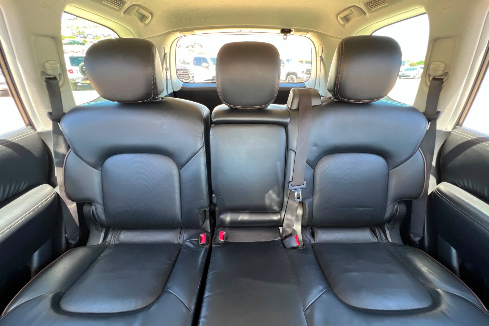 Used 2018 Gun Metallic Nissan SL image 26