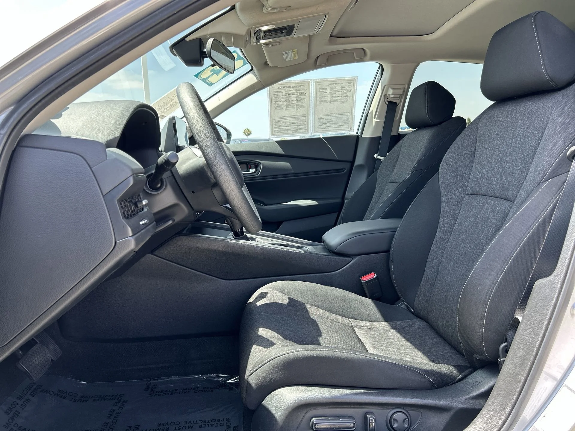 Used 2023 Lunar Silver Metallic Honda EX image 13