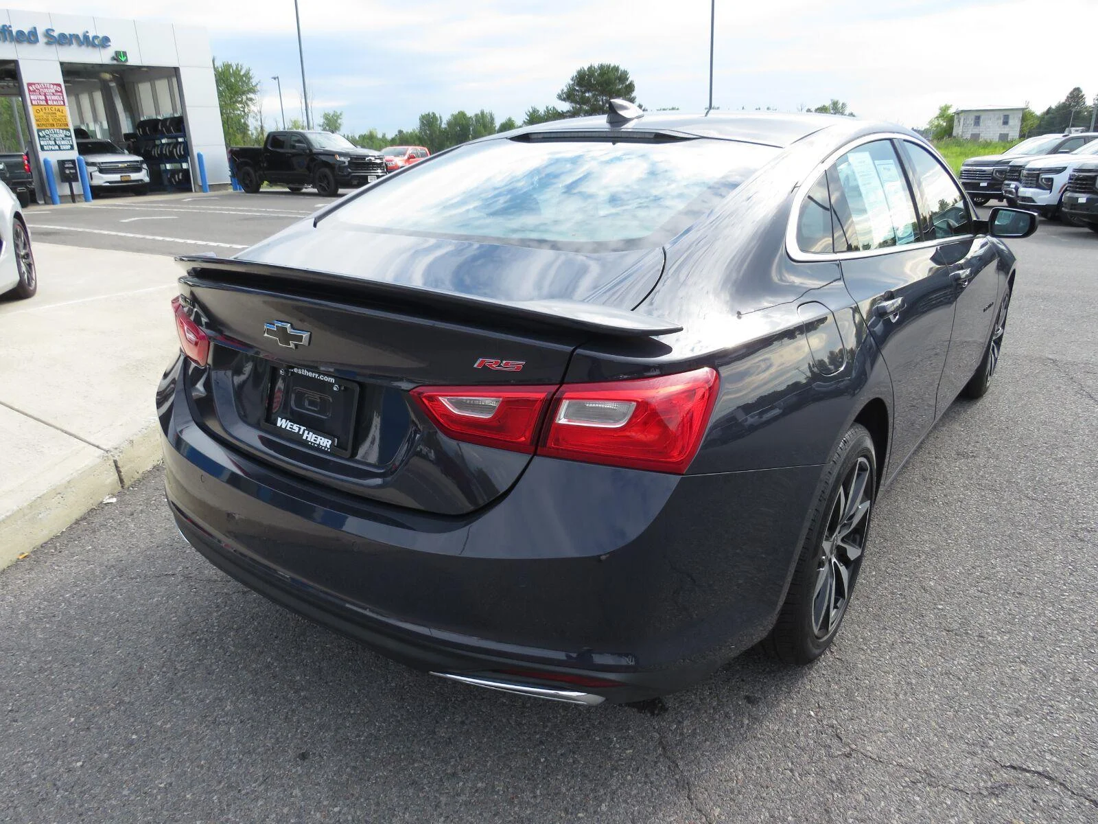 Used 2025 Night Shade Metallic Chevrolet RS image 6