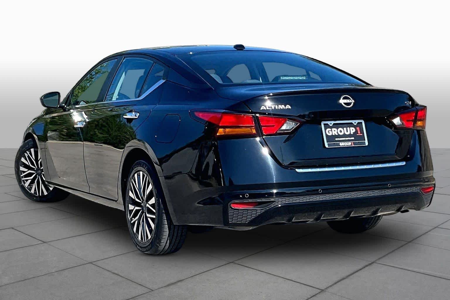 Certified Used 2023 Super Black Nissan 2.5 SV image 12