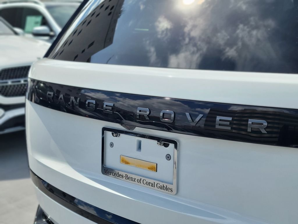 Used 2026 White Land Rover SE image 8