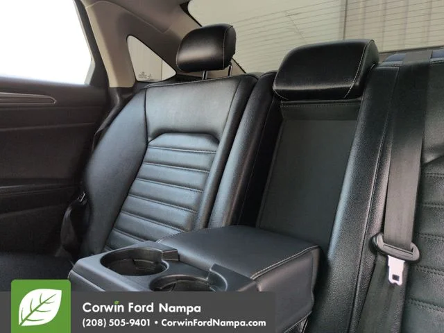 Used 2018 Magnetic Metallic Ford  image 26